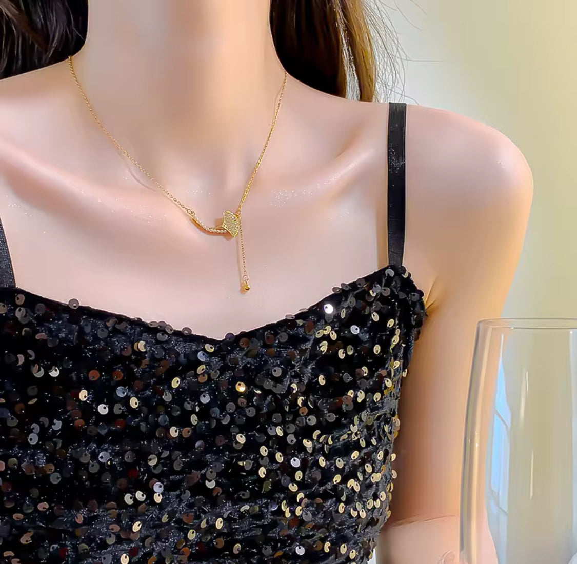 Leaf Tassel Golden Necklace