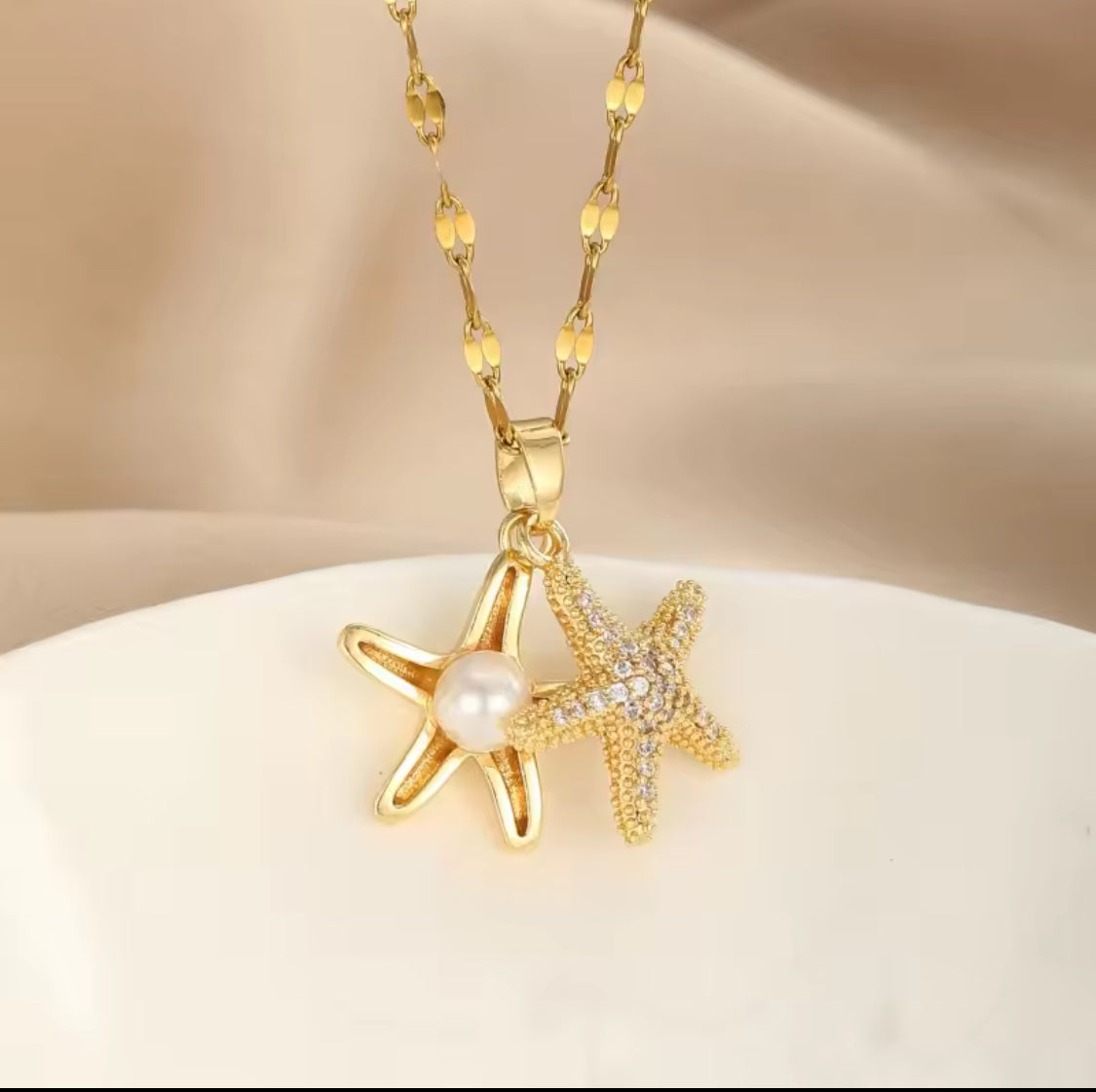 Starfish Pendant Necklace
