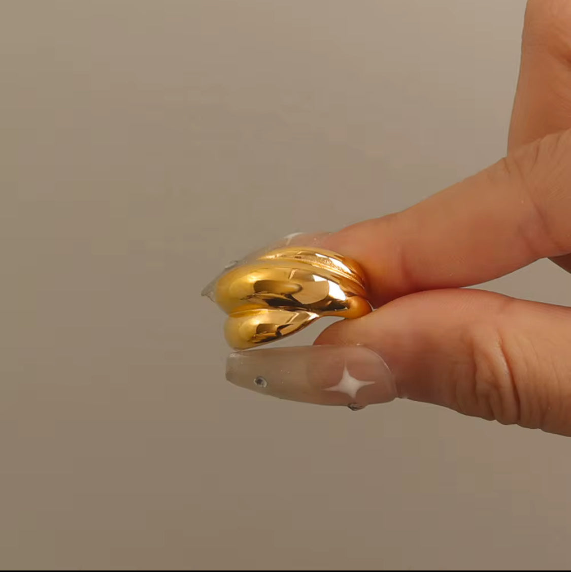 Single Geometric Ring