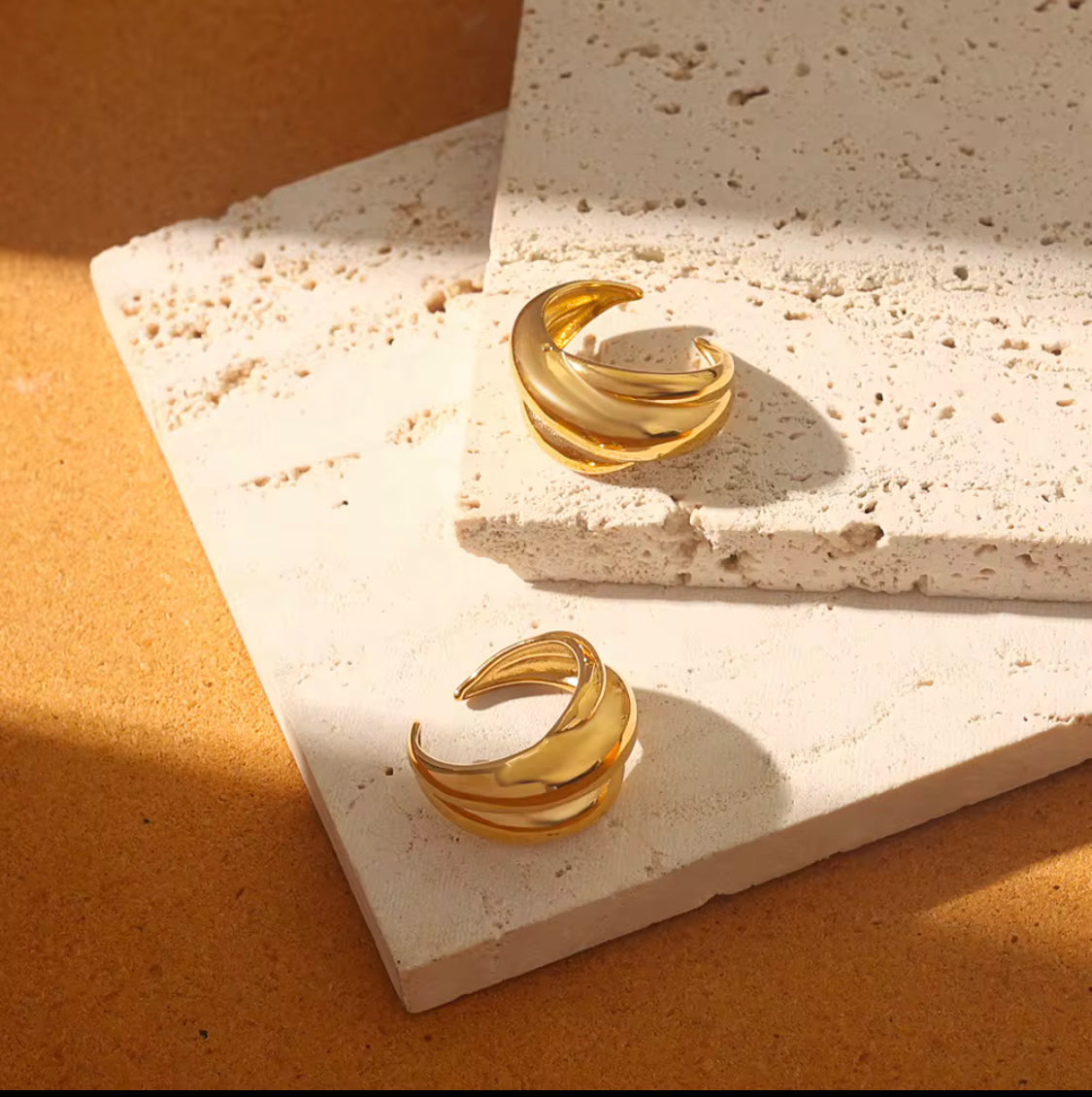 Single Geometric Ring