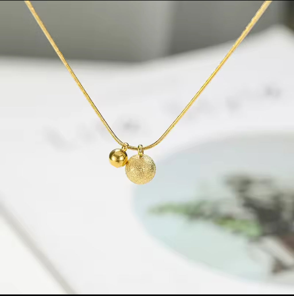 Matte Polished Ball Necklace