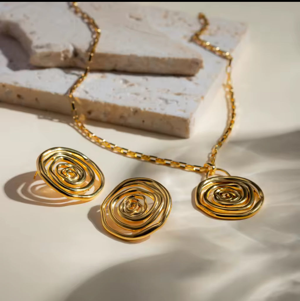 Luxury Golden Spiral Jewelry Set