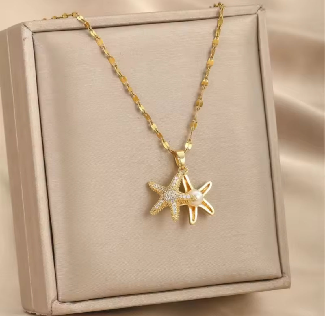 Starfish Pendant Necklace