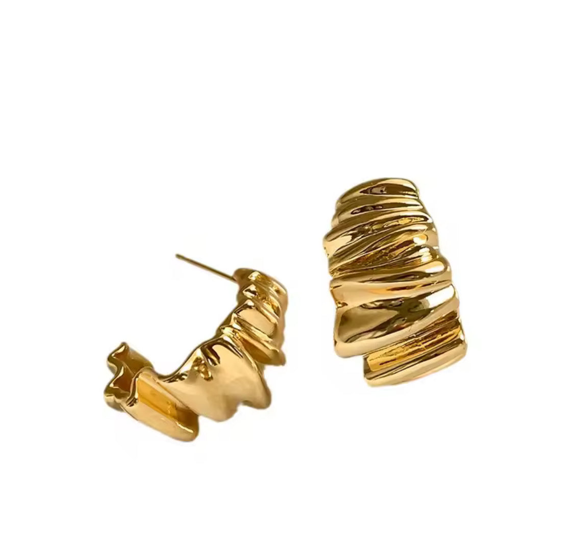 Pascaline Minimalist Earring