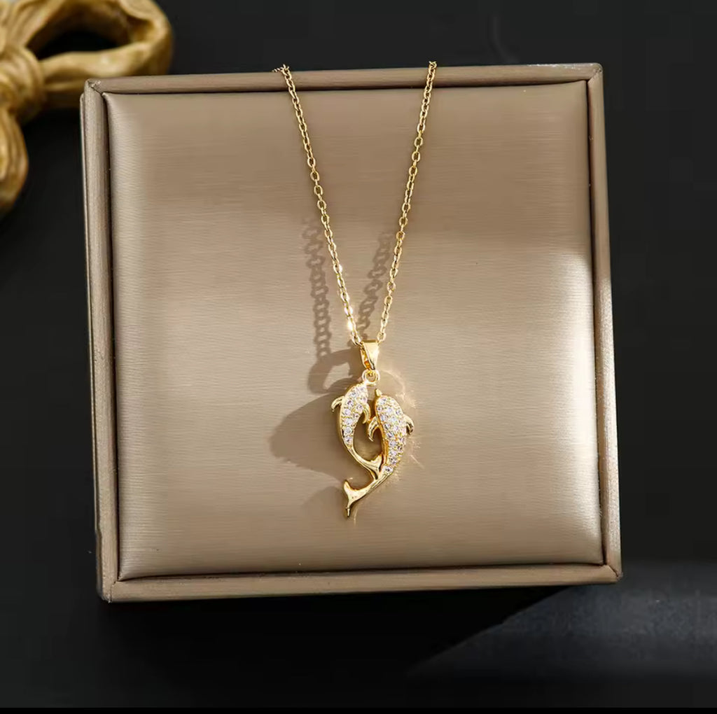 Luxury Dolphin Necklace Pendant