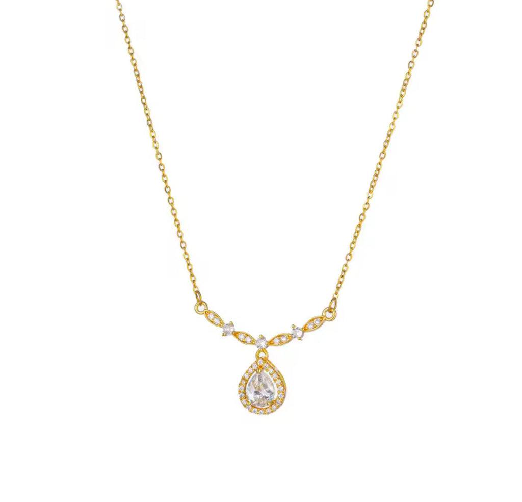 Light Pendant Luxury Necklace