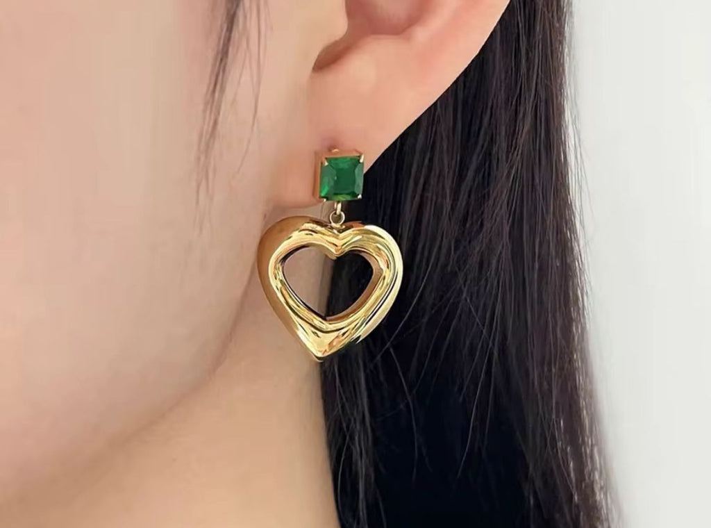 Hollow Heart Love Pendant Earring