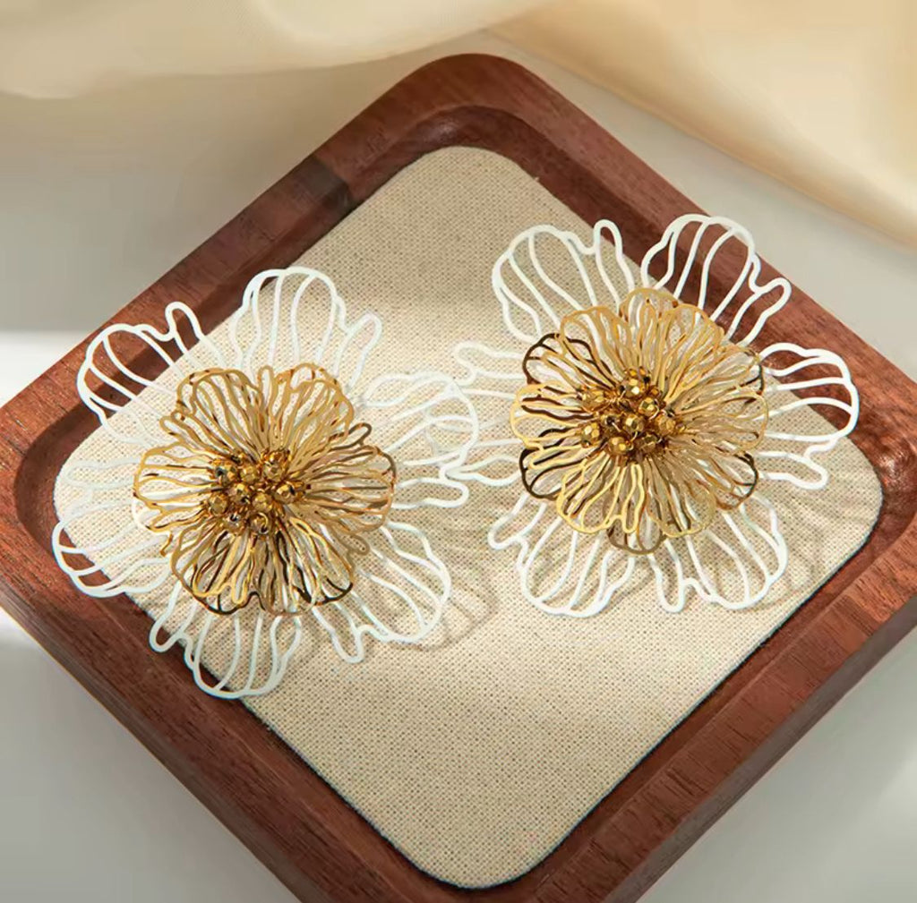 French Vintage Flower Earrings