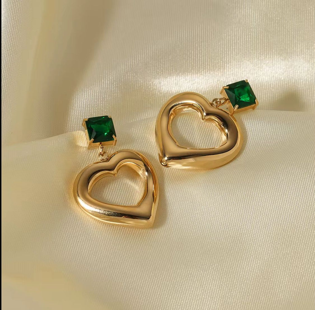 Hollow Heart Love Pendant Earring